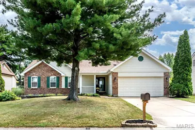 5 Aken Court, Saint Peters, MO 63376 - Photo 2