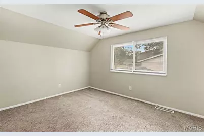 12115 Wensley Road, Florissant, MO 63033 - Photo 14