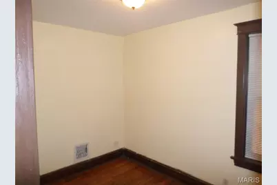 3902 Iowa Avenue, Saint Louis, MO 63118 - Photo 4