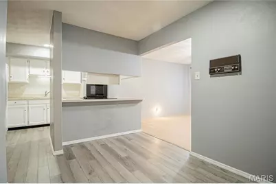 5185 Bryncastle Place, Unincorporated, MO 63128 - Photo 6