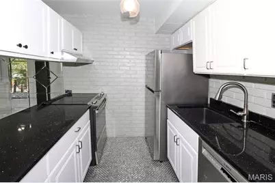 1420 Pine Row Court, Saint Louis, MO 63146 - Photo 10