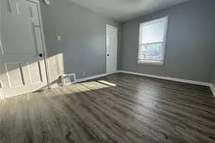6000 Cascade Dr, Saint Louis, MO 63134 - Photo 4