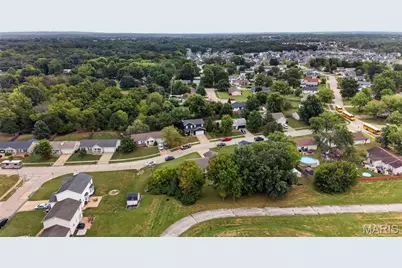 1683 Oakwood Drive, O'Fallon, MO 63366 - Photo 38