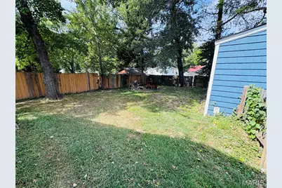 159 Connolly Drive, Hazelwood, MO 63135 - Photo 16