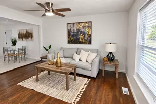 2216 Foggy Bottom Dr, Florissant, MO 63031 - Photo 2