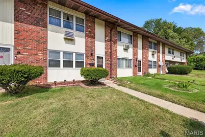 7568 Hazelcrest Drive, Hazelwood, MO 63042 - Photo 46