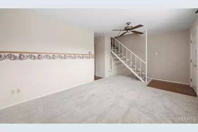 7568 Hazelcrest Drive, Hazelwood, MO 63042 - Photo 16