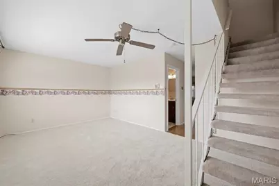 7568 Hazelcrest Drive, Hazelwood, MO 63042 - Photo 14