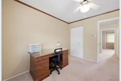 7568 Hazelcrest Drive, Hazelwood, MO 63042 - Photo 32