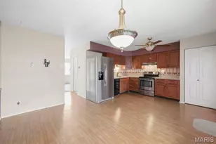7568 Hazelcrest Dr, Hazelwood, MO 63042 - Photo 22