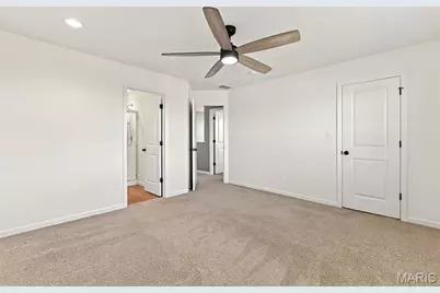 1015 Black Bear, House Springs, MO 63051 - Photo 16