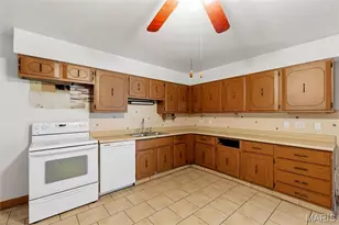 1505 Claudine Dr, Saint Louis, MO 63138 - Photo 32