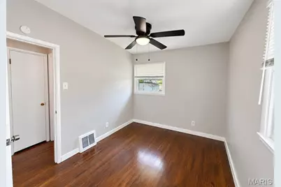 452 Shepley Drive, Saint Louis, MO 63137 - Photo 16
