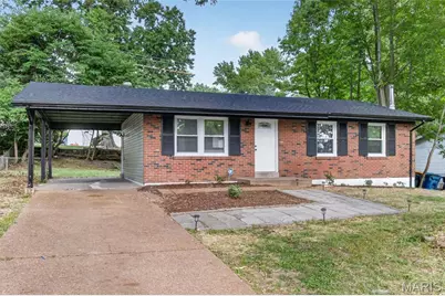 10418 Quaker Dr, Dellwood, MO 63136 - Photo 2