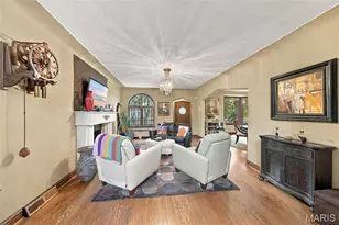 6515 Murdoch Ave, Saint Louis, MO 63109 - Photo 2