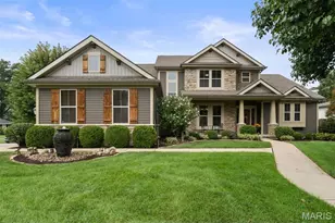 12531 Ridgefield Dr, Des Peres, MO 63131 - Photo 1