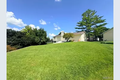 1068 Apricot Drive, Saint Charles, MO 63301 - Photo 4