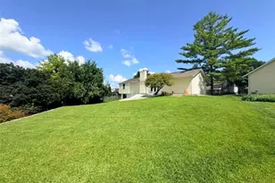 1068 Apricot Dr, Saint Charles, MO 63301 - Photo 4