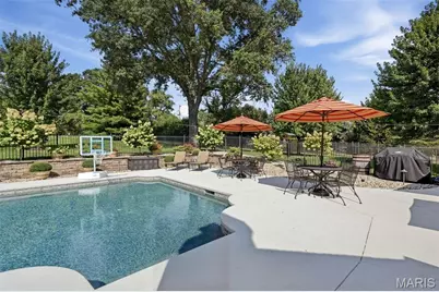23 Bopp Lane, Town and Country, MO 63131 - Photo 4