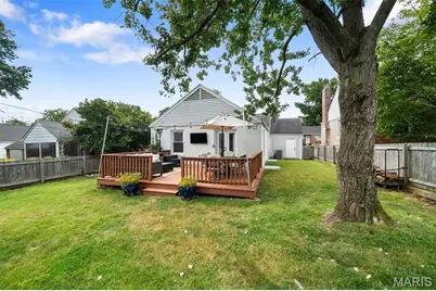8619 Eulalie Avenue, Brentwood, MO 63144 - Photo 38