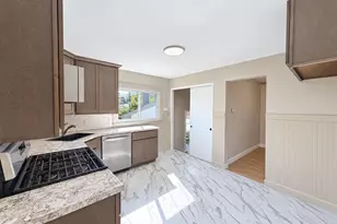 4026 Melon Dr, Saint Louis, MO 63125 - Photo 6