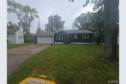 9360 Laramie Drive, Saint Louis, MO 63137 - Photo 1
