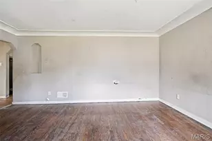 321 Atwater Ave, Saint Louis, MO 63135 - Photo 2