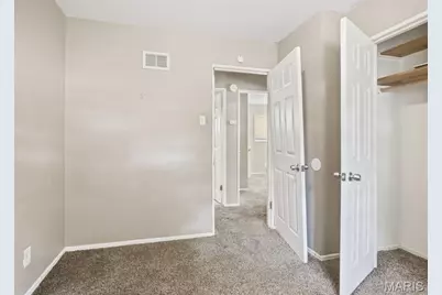268 Elmdale Drive, Saint Louis, MO 63135 - Photo 12