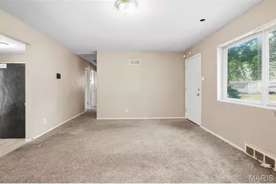 268 Elmdale Drive, Saint Louis, MO 63135 - Photo 8