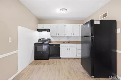 268 Elmdale Drive, Saint Louis, MO 63135 - Photo 10