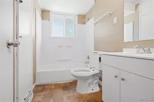 9808 Cambria Dr, Saint Louis, MO 63136 - Photo 18