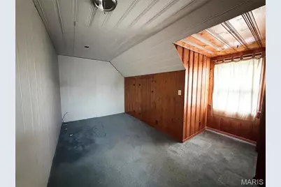9462 Brenda Avenue, Affton, MO 63123 - Photo 10