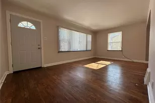 6325 Everett Dr, Saint Louis, MO 63134 - Photo 2
