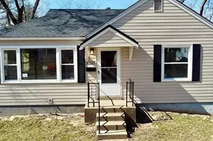 6325 Everett Dr, Saint Louis, MO 63134 - Photo 1