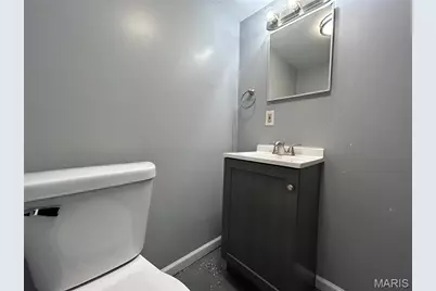 6325 Everett Drive, Saint Louis, MO 63134 - Photo 10