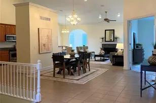 213 Woodland Pl Ct, Saint Charles, MO 63303 - Photo 2
