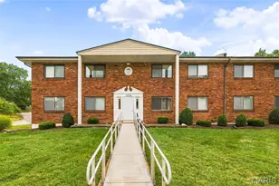 7904 Camelot Ln, Saint Louis, MO 63123 - Photo 26