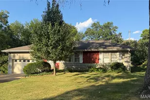 1472 Grant Rd, Webster Groves, MO 63119 - Photo 1