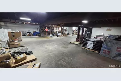 8515 Airport Road, Berkeley, MO 63134 - Photo 10