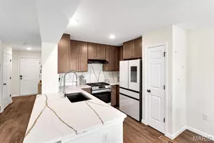 915 Walnut Point Dr, Imperial, MO 63052 - Photo 4