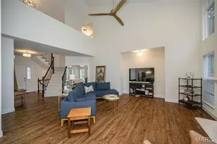 12010 Manhattan Pl, Des Peres, MO 63131 - Photo 12