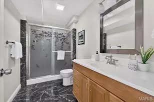 821 N Spoede Rd, Creve Coeur, MO 63141 - Photo 64