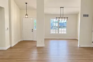 1731 Fairview Farms Cir, Wentzville, MO 63385 - Photo 10
