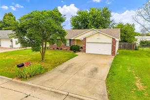 1005 Southway Dr, Bowling Green, MO 63334 - Photo 4