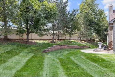 18 Maryells Way, Saint Charles, MO 63303 - Photo 4