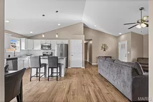 866 Pebble Beach Ct, Union, MO 63084 - Photo 12