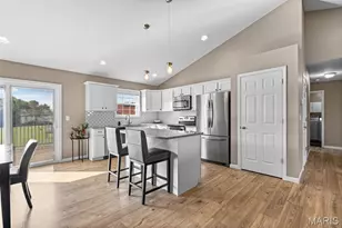 866 Pebble Beach Ct, Union, MO 63084 - Photo 8