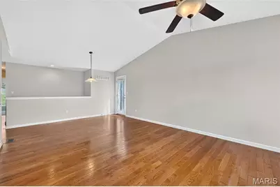 12193 McKelvey Place Drive, Bridgeton, MO 63044 - Photo 6