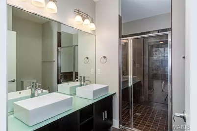 9 N Euclid Avenue #302, Saint Louis, MO 63108 - Photo 12