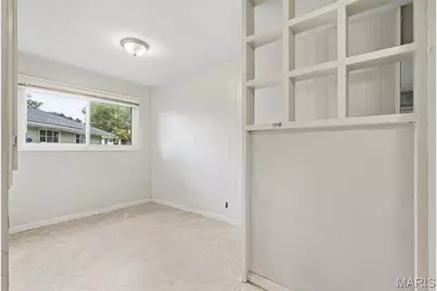 5613 Sanborn Drive, Saint Louis, MO 63121 - Photo 4